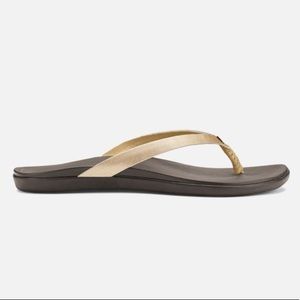 🆕OluKai - HO‘ŌPIO LEATHER sandal, sz. 7 (6.5)